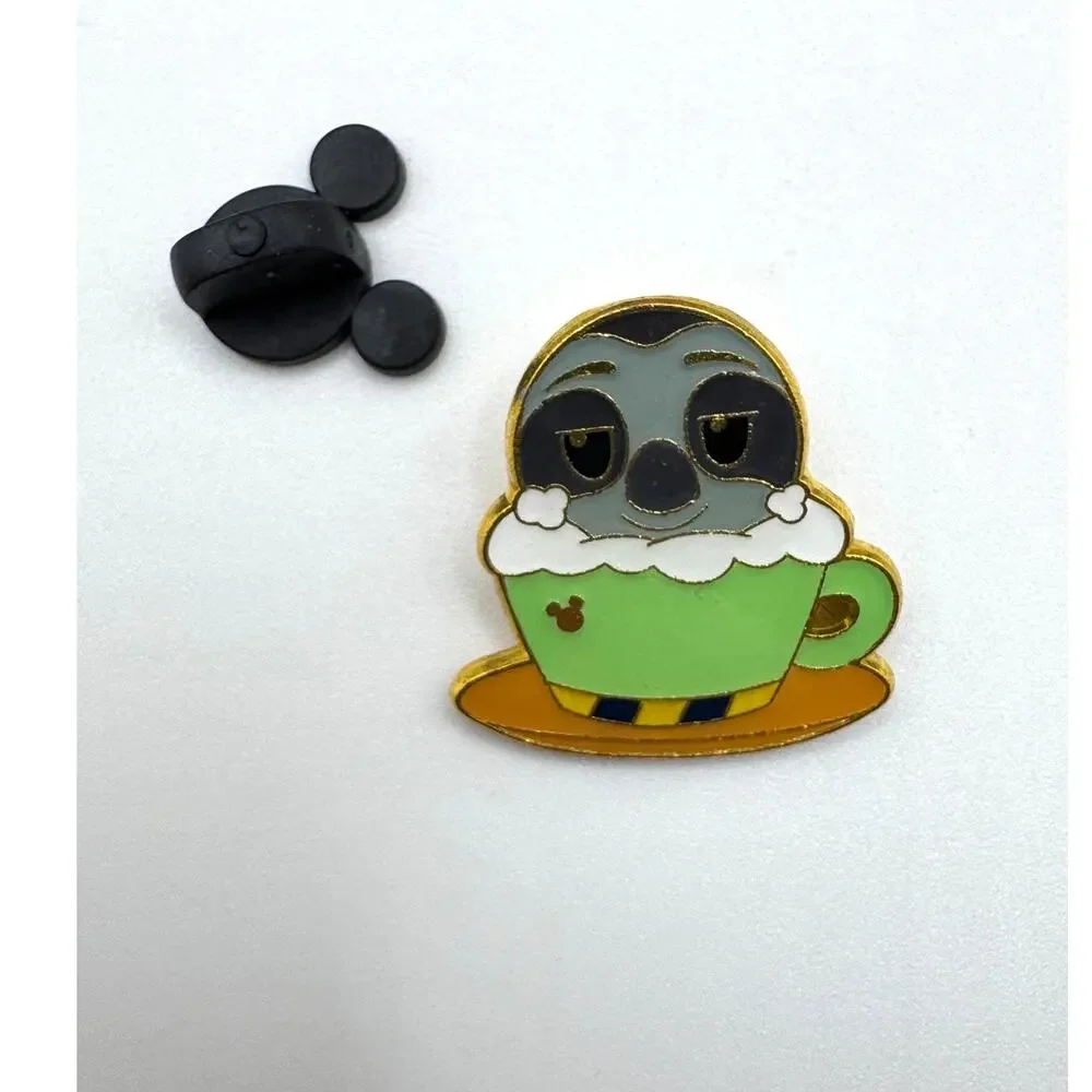 SDR Zootopia Flash Slothmore Hidden Mickey Latte Disney Trading Pin